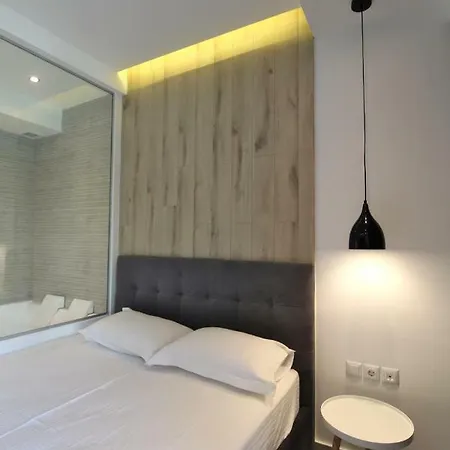 Yellow Group Mesitiki Apartment *